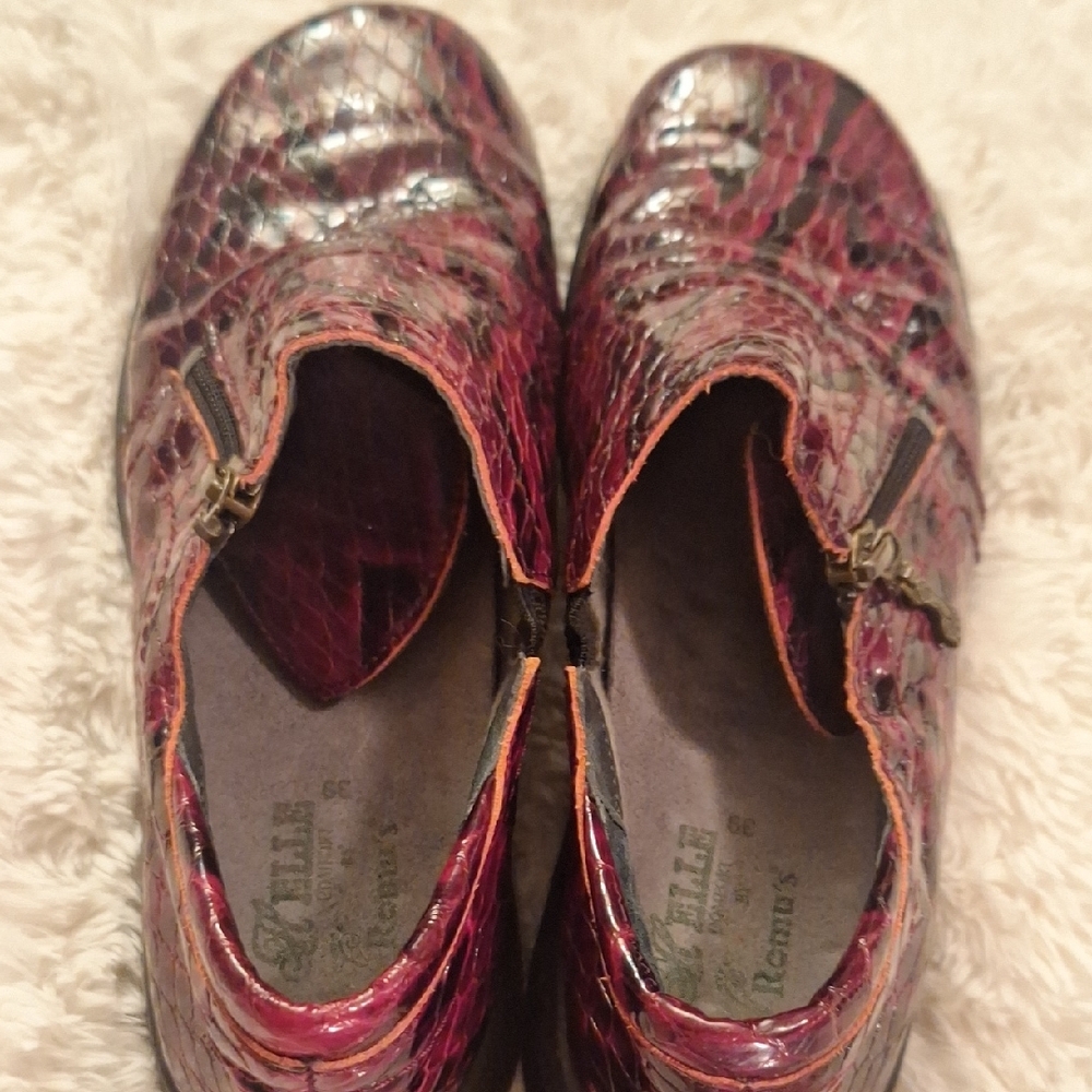 SALE Helle Romus Red Snake Print Women's Loafers Size 39 Made in Spain - Picture 7 of 9